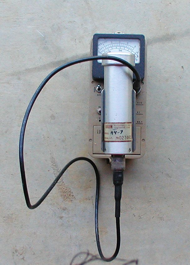 Ludlum Model 2 Survey Meter w Model 44 7 Detector