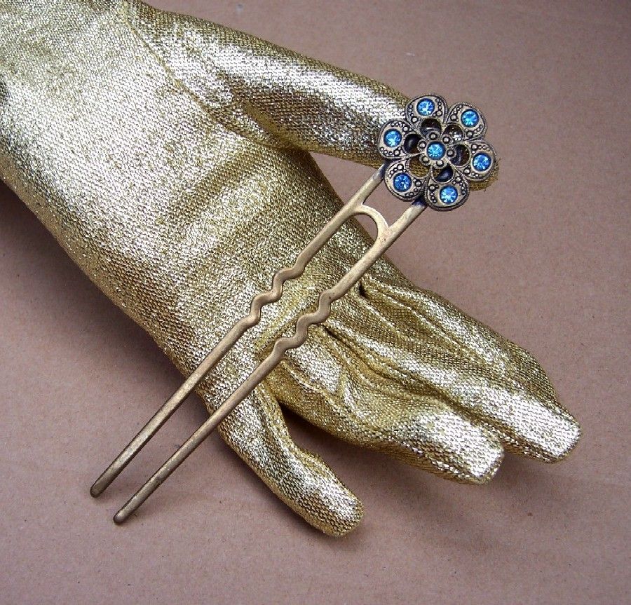 RETRO VINTAGE GILT METAL HAIR COMB OR PICK WITH BLUE RHINESTONE TRIM