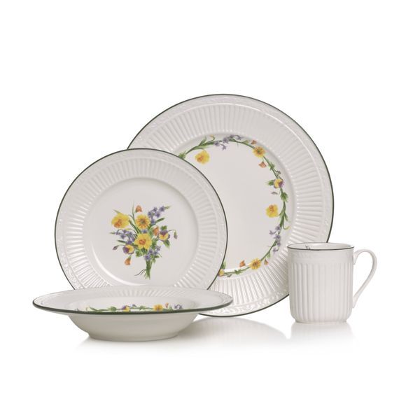 Mikasa Italian Meadow 32 Piece Dinnerware Set Service for 8