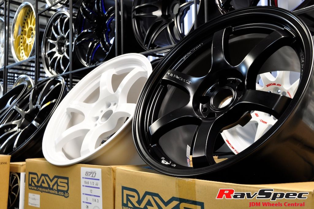 Rays Gramslight 57D 18x9 5 12mm 5x114 Aggressive Face