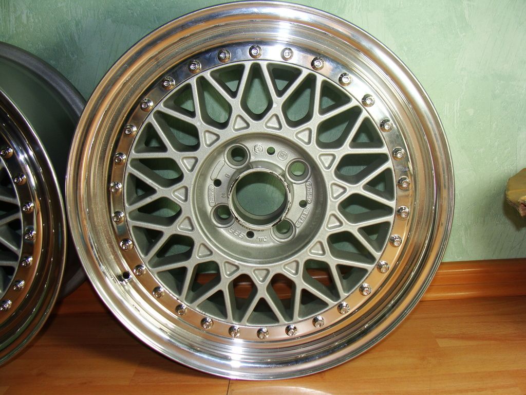 Authentic Split Rims BBs Front RM012 15x6 5 ET33 Rear RM001 15x7 ET25