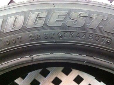 One Bridgestone Insignia SE 200 205 55 16 205 55R16 89T