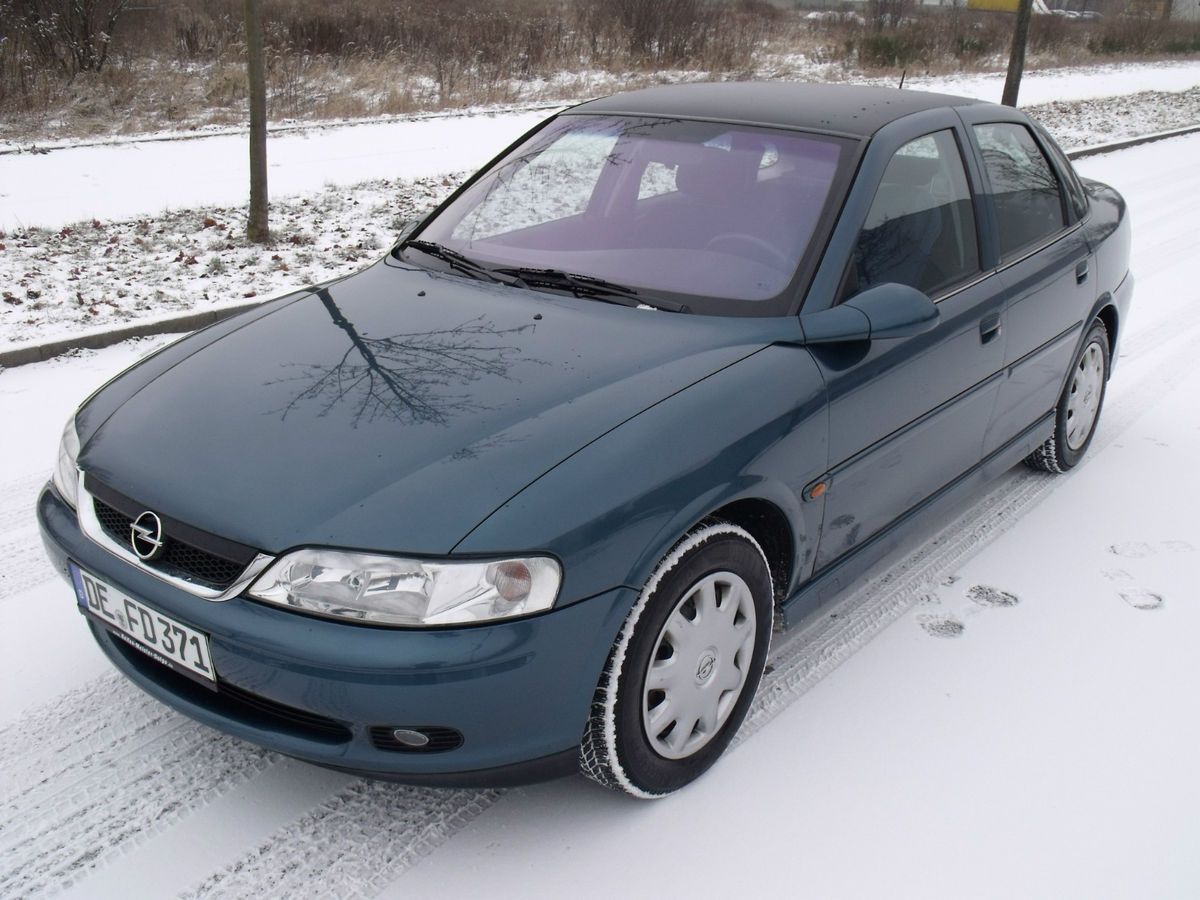 Opel Vectra B   1,8 16V   Klimaaut.   Navi   TÜV 10/2014