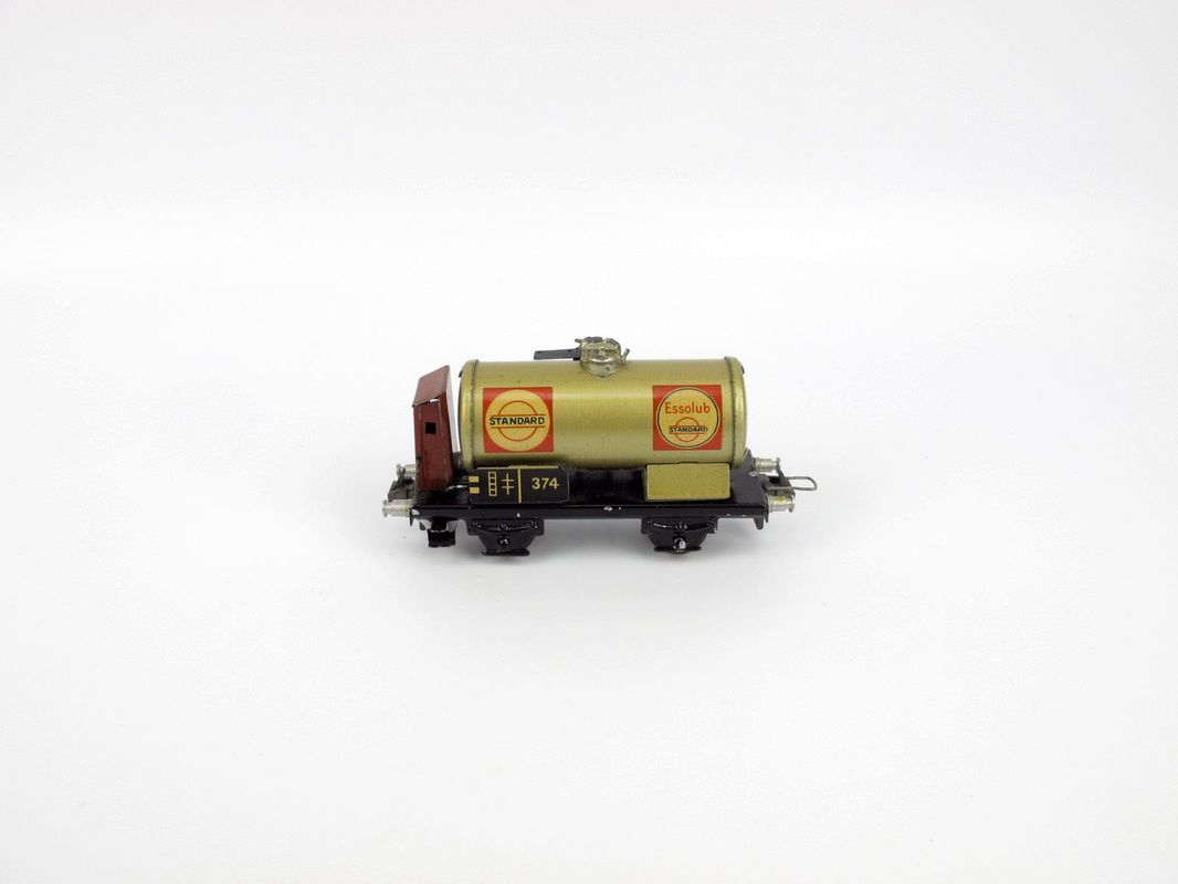 für Trix Express   Kesselwagen ESSO Standart Essolub #04/33