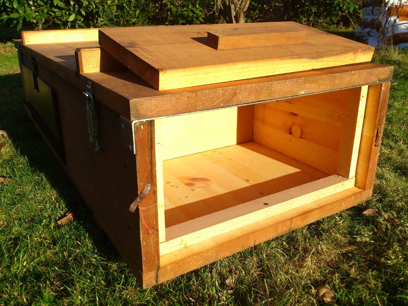 BIENENKISTE ORIGINAL HOLZBEUTE BEUTE BIENENBEUTE BIENENKASTEN Beehive