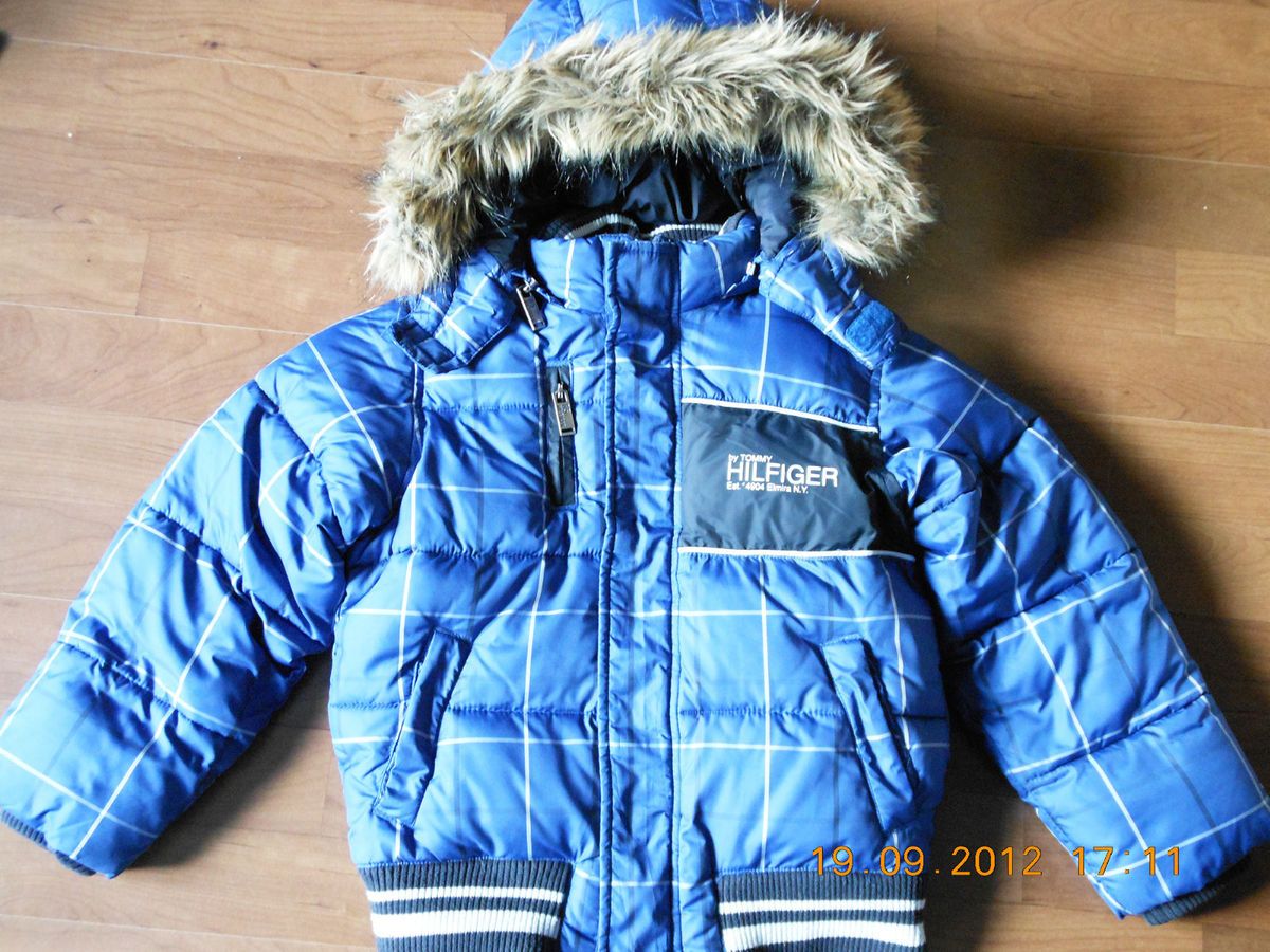 Winterjacke mit Kapuze blau Gr. 116 Gr. 6 Jungen neuwertig