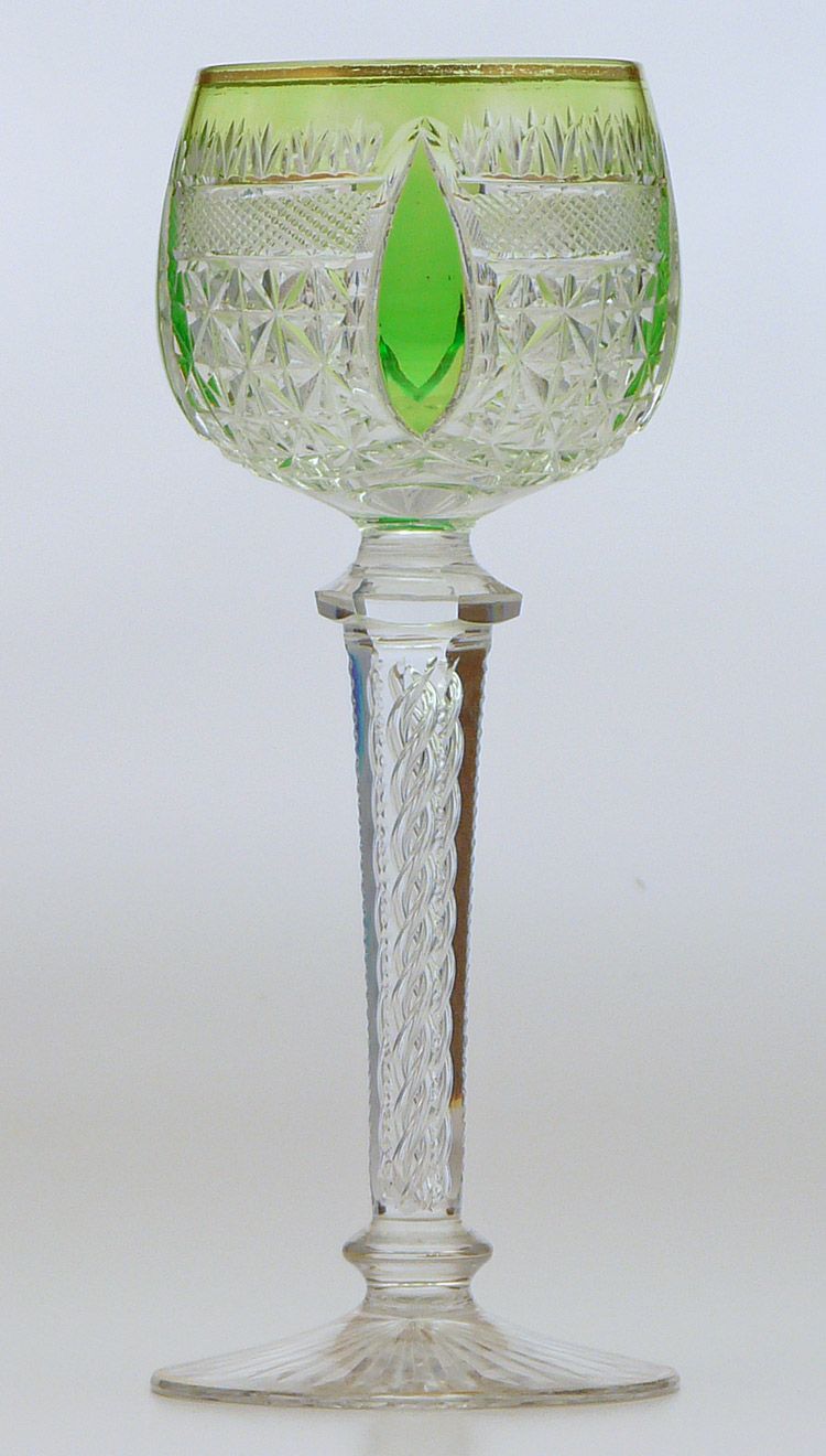 Römer Überfangglas grün Luftfiligran Josephinenhütte A. Gerlach um