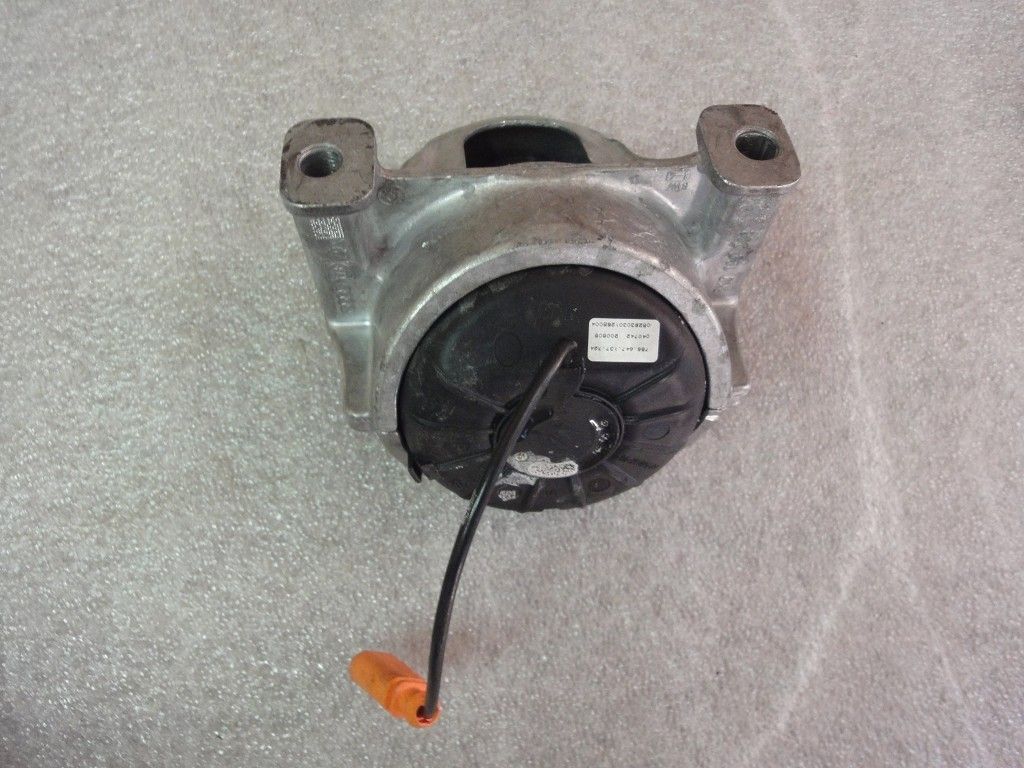 Audi A5 S5 8T A4 8K Hydrolager Halter 8K0199381 8K0 199 381