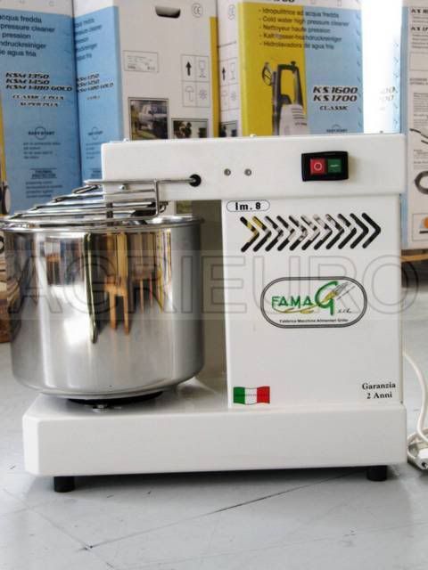 IMPASTATRICE A SPIRALE professionale IM 8 monofase 8 KG