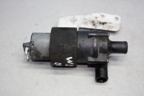 Mercedes W208 CLK 200 Umwälzpumpe A 2028350064 Pumpe Wasserpumpe