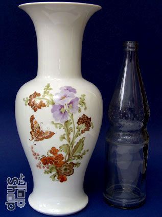 SCHMETTERLING & BLUMEN Motif  Blumenvase Kaiser Porzellan 223