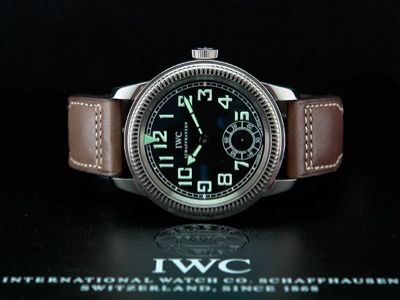 IWC • Vintage Fliegeruhr Handaufzug •  NEU  • Ref. IW325401