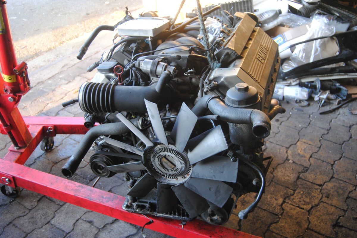 Motor M60 4,0 V8 286 PS Triebwerk Einbau möglich