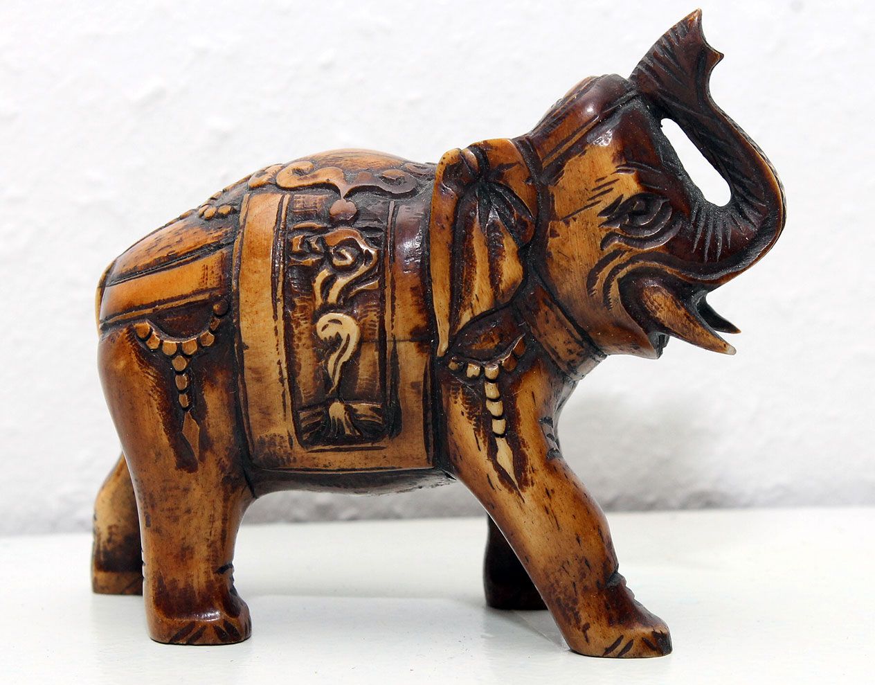 Elefant Beinfigur Skulptur China Feng Shui Asiatika Beinschnitzerei