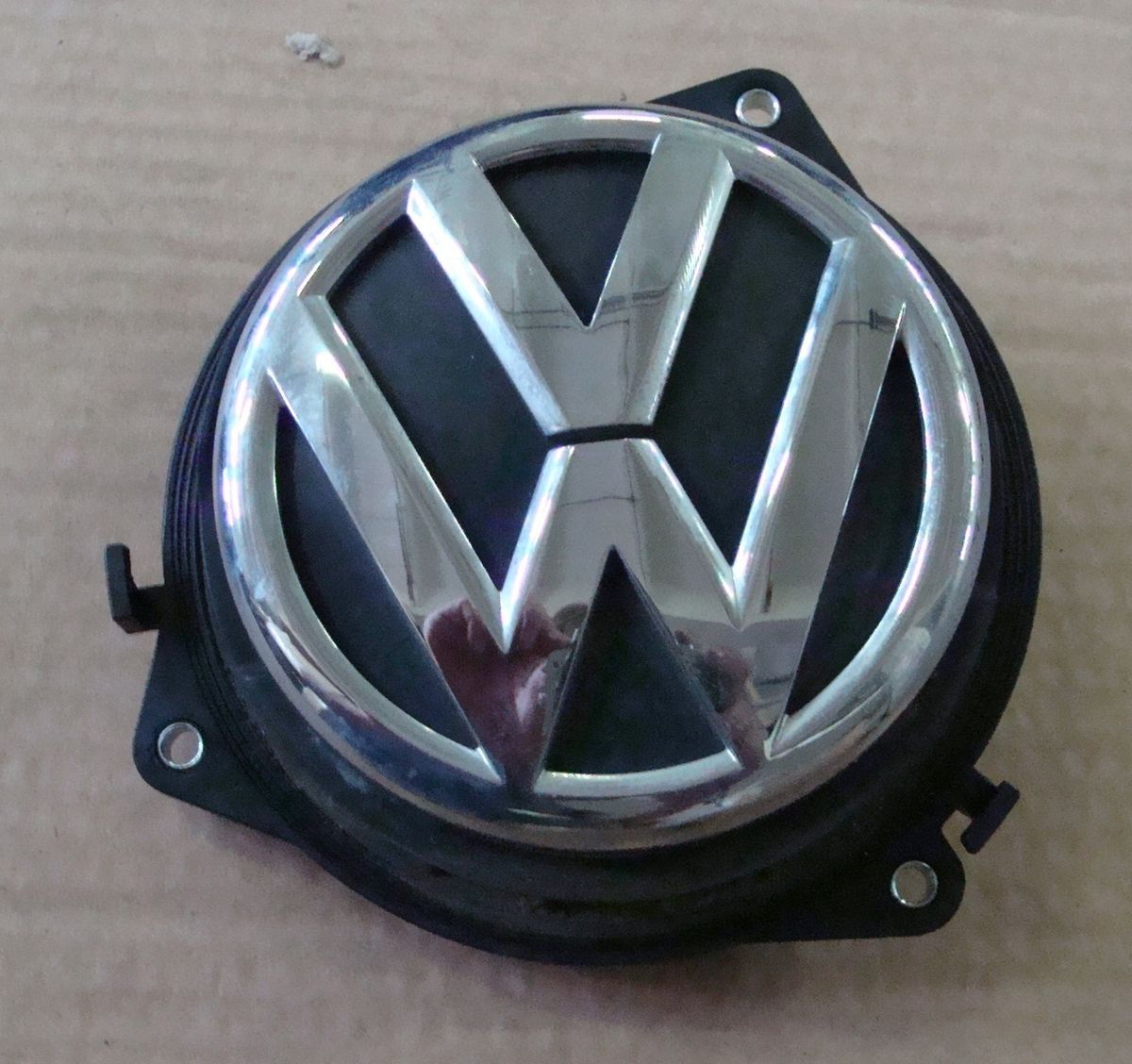 6R Heckklappenöffner VW Emblem Öffner Heckklappe 6R6 827 469