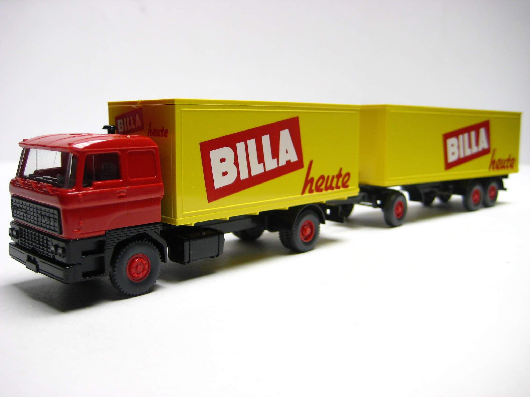 Wiking 467 2 DAF 3300 Koffer Lastzug BILLA heute