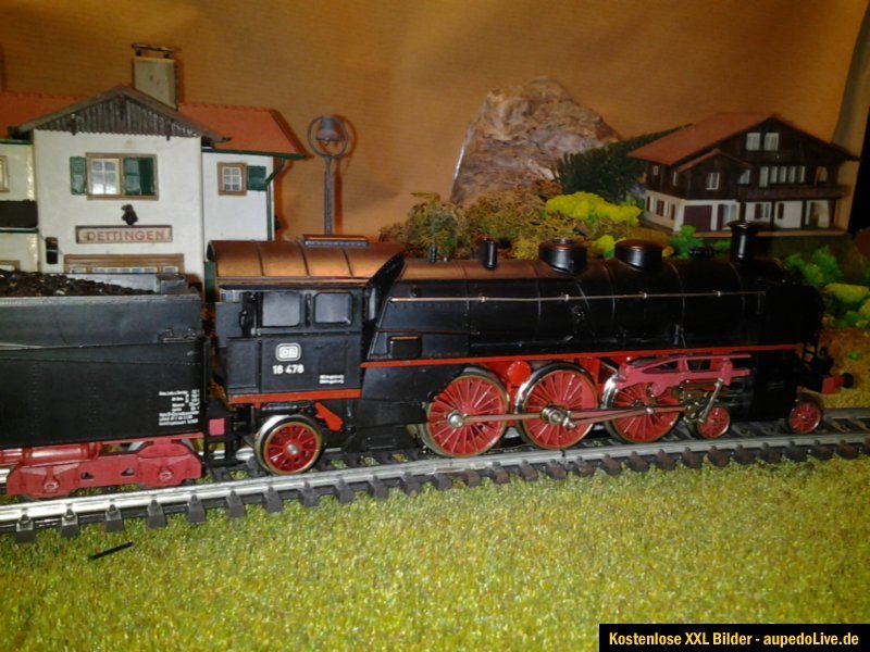 Märklin 3091 BR 18 478 Dampflok Nietentender inkl. aus Guss   OVP