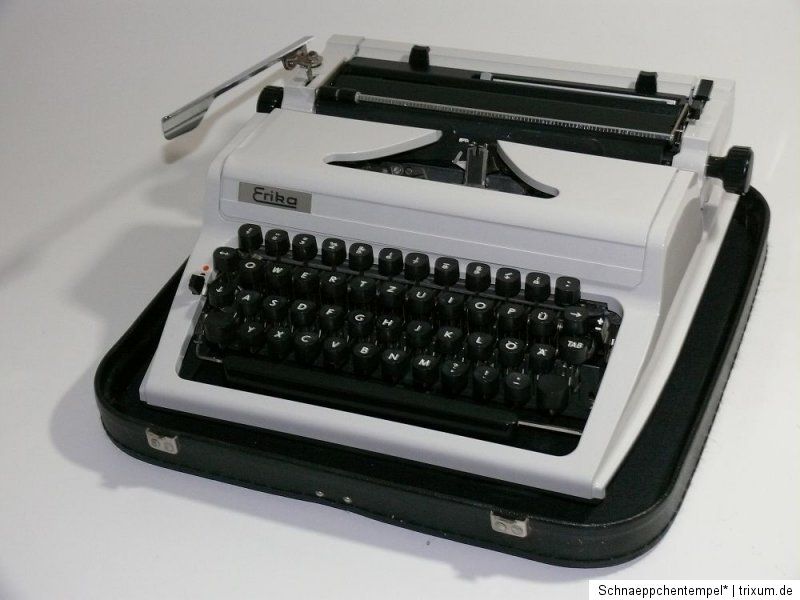 R634 } ALTE Schreibmaschine ERIKA Mod.105 + Koffer Typewriter 70er