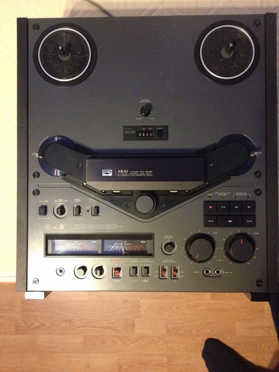 AKAI GX 646 in SCHWARZ, Topzustand, neu revidiert und eingemessen