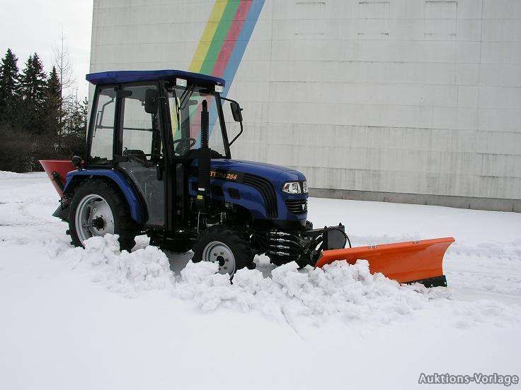 NEU Allrad Traktor FOTON 254 Schlepper NEU mit Garantie