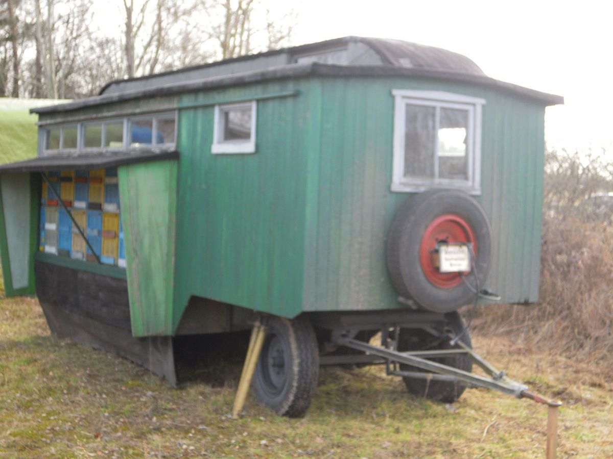 Bienenwanderwagen Zirkuswagen Bauwagen Imker Bienenkaesten