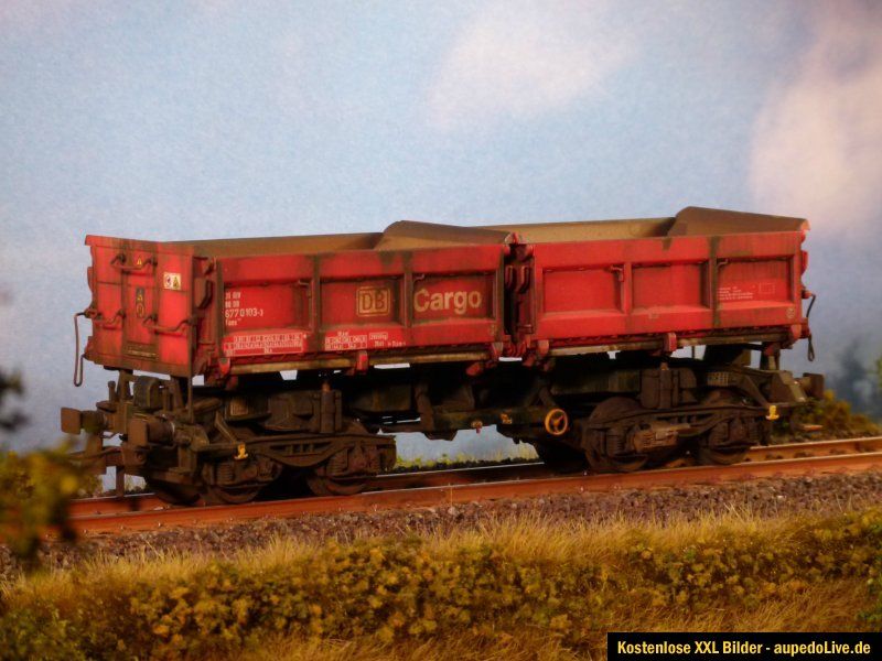 Fleischmann 5530 MuldenKippwagen Fans 128 DB Cargo Ep. 5   gealtert