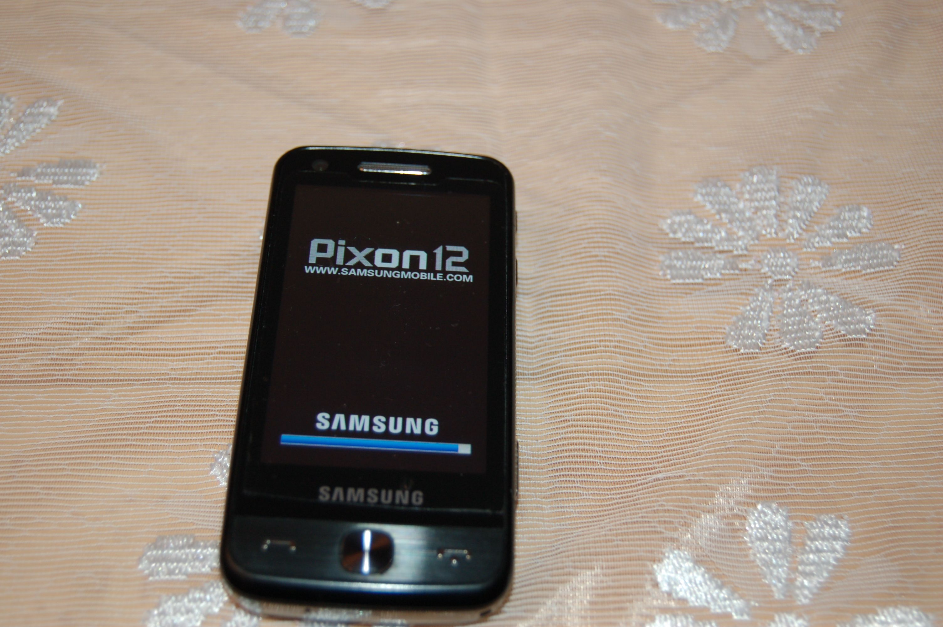 Samsung GT M8910 Pixon12 Handy TOP GPS Smartphone Touch 12 Megapixel