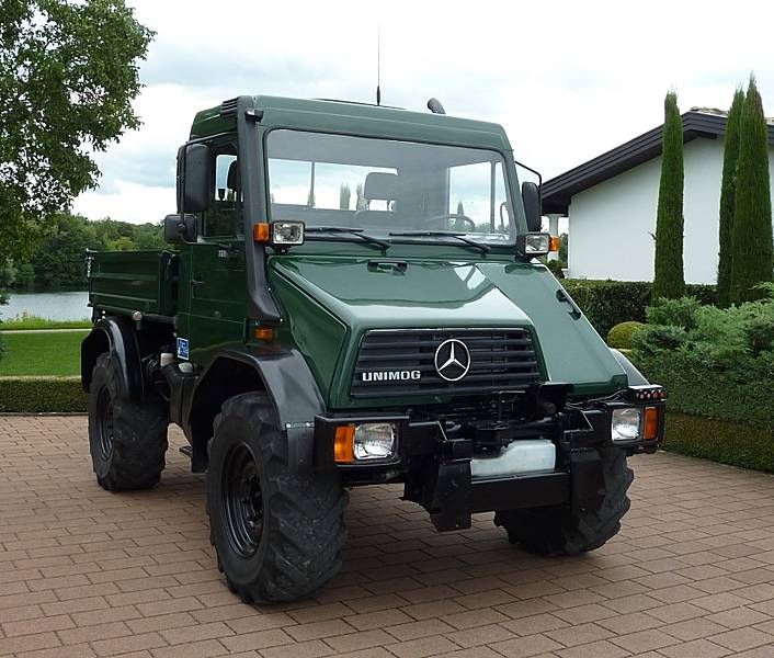 Mercedes Benz Unimog U130 Zugmaschine TOP