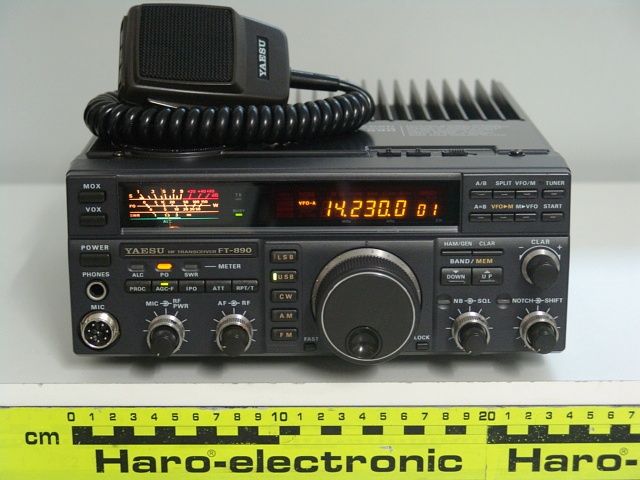 YAESU FT 890 AT KW Transceiver Sehr guter Zustand [246]