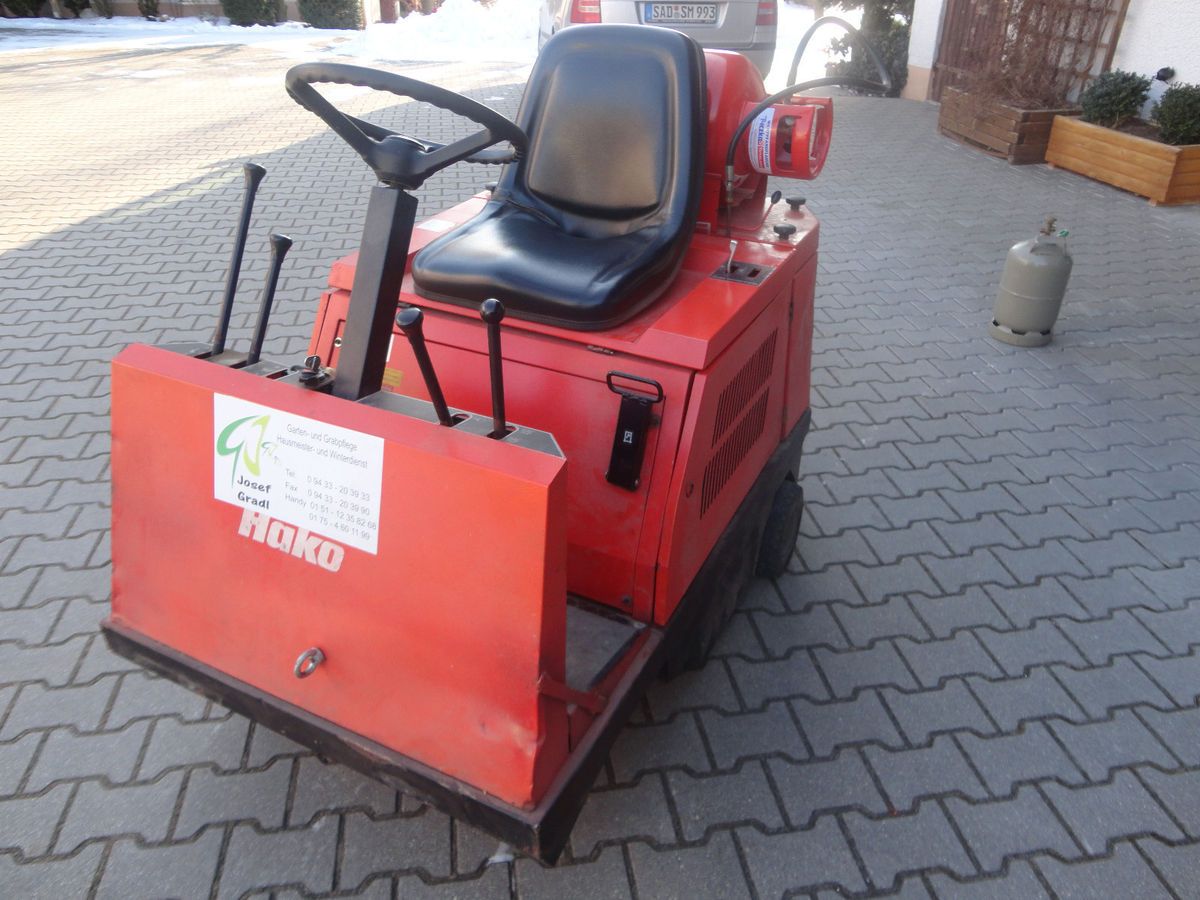 Kehrmaschine Hako Jonas 950 Gas