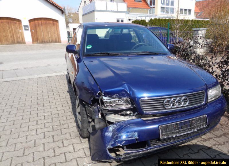 UNFALL AUDI A4 LIMOUSINE RENTNERFAHRZEUG 94KM BJ 1998